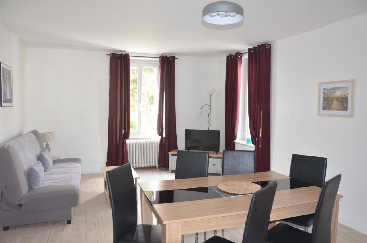 Au Bord De L'Eau Appartement 50 M2 Chambon-sur-Voueize Bagian luar foto