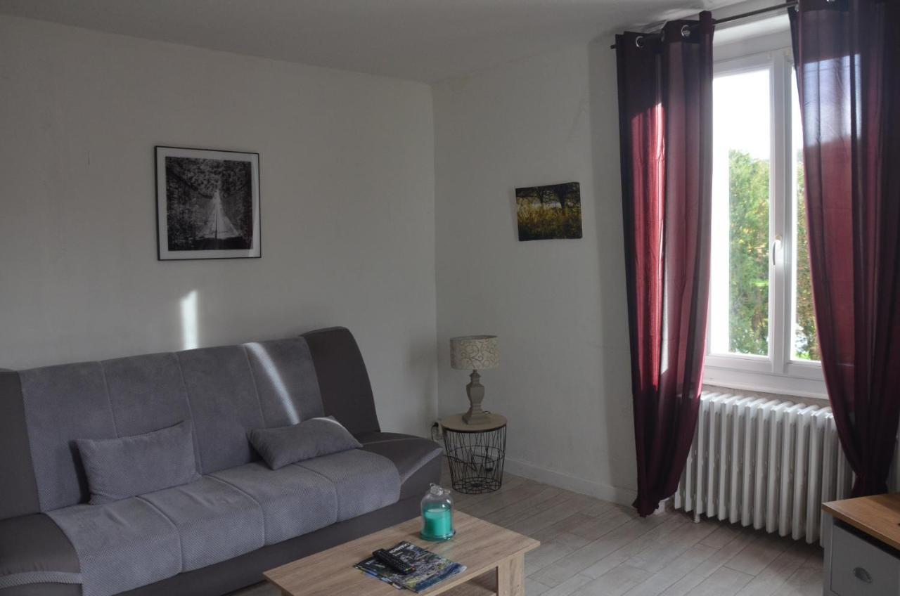 Au Bord De L'Eau Appartement 50 M2 Chambon-sur-Voueize Bagian luar foto
